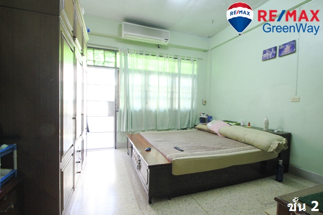 ขายอาคารพาณิชย์บางแค เพชรเกษม : ตึกแถวพุทธมณฑลสาย1ซอย5 เพชรเกษม ซีคอนบางแค เดอะมอลล์บางแค 3.75ชั้น ต่อเติมเต็ม6นอน หินขัดทุกชั้น หลังบ้านโปร่ง 3.49ล้าน