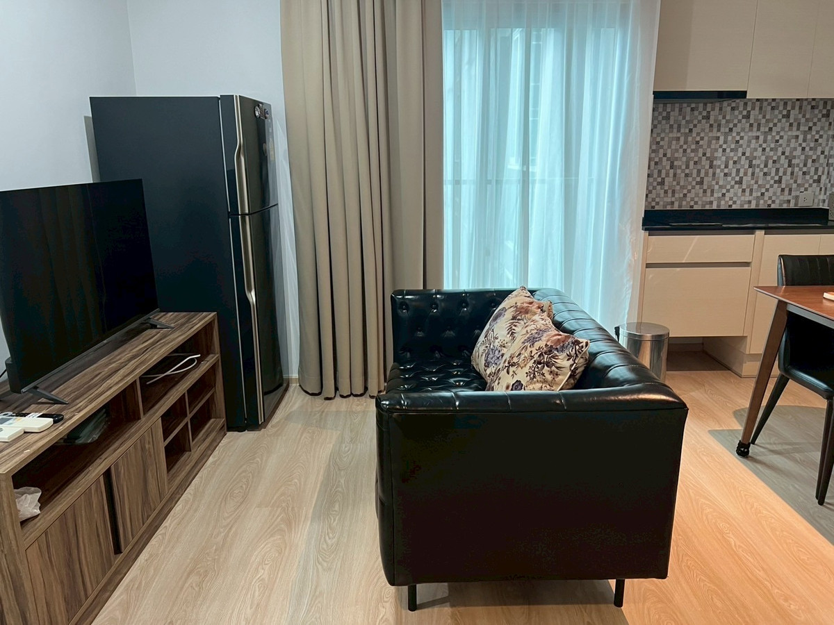 For RentCondoRatchadapisek, Huaikwang, Suttisan : For rent urgently Noble revolve ratchada ready to move in (new, clean, complete electrical appliances)