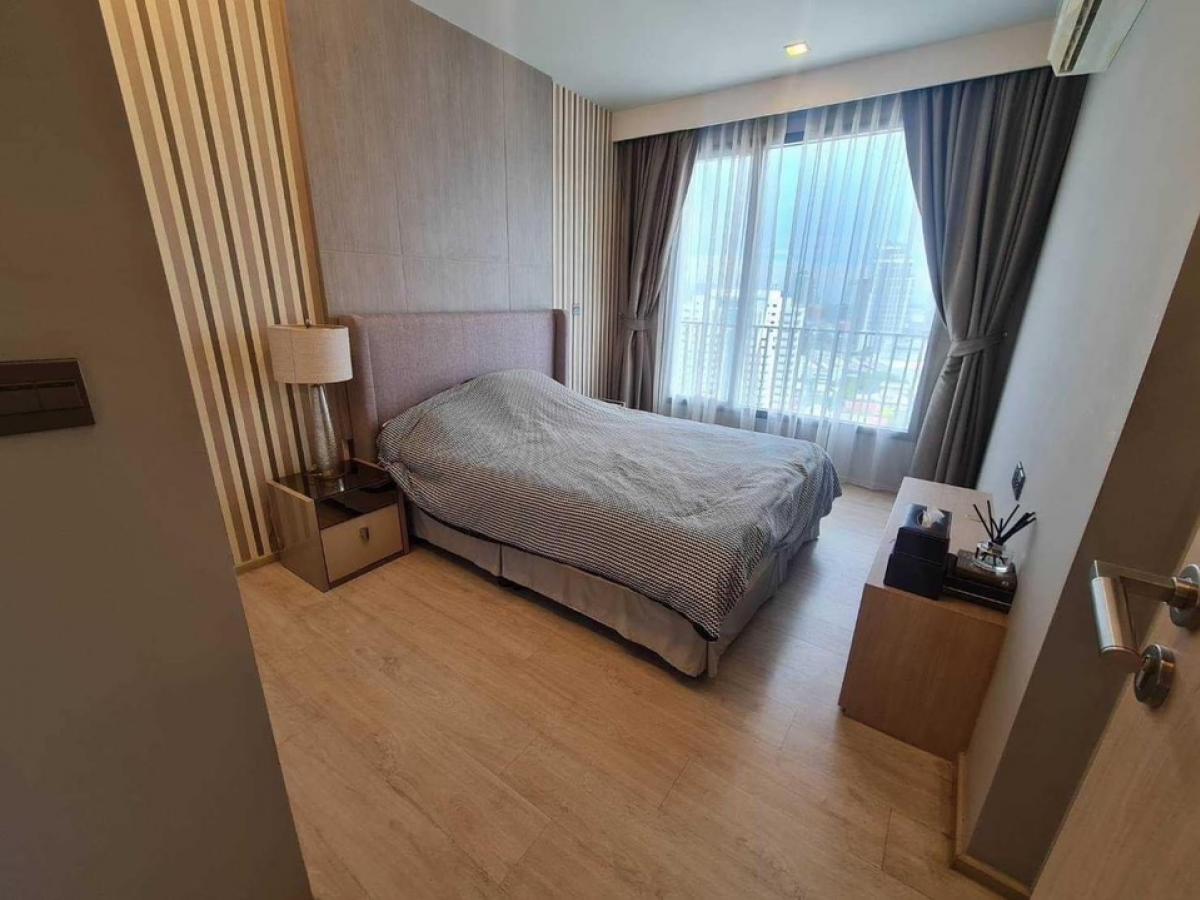 ขายคอนโดสุขุมวิท อโศก ทองหล่อ : 📢👇Penthouse, petfriendly, long big balcony ,located in Thonglor / Ekamai near Donki mall