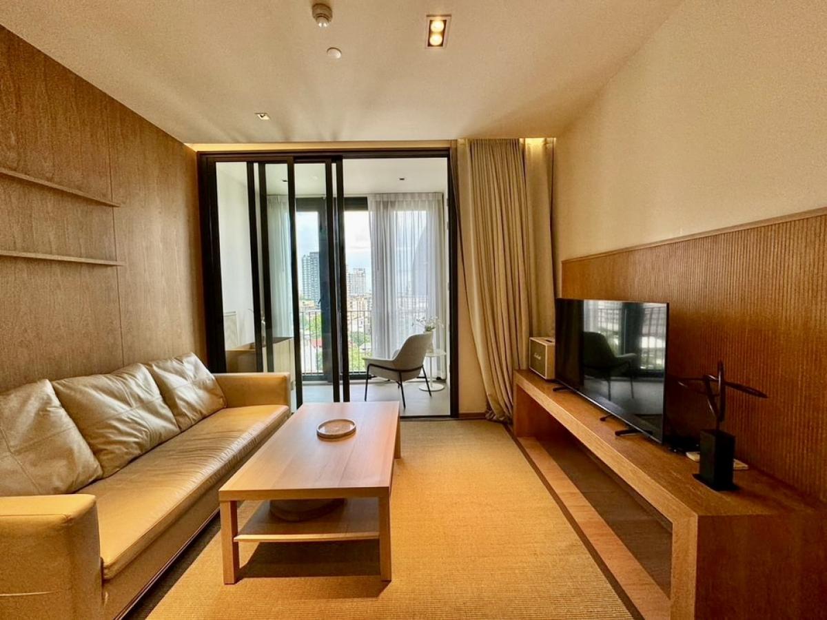ให้เช่าคอนโดสุขุมวิท อโศก ทองหล่อ : 📢👇 Hurry book now. Very good price for luxury condo with 5 stars concierge service, close to BTS, only about 10 mins walk to Em district , nice layout and decor, fully furnished, ready to move in