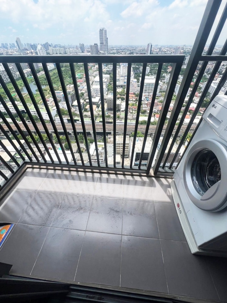 ให้เช่าคอนโดพระราม 9 เพชรบุรีตัดใหม่ RCA : เดอะ เบส เพชรบุรี ทองหล่อ คอนโดให้เช่า 🌻THE BASE เพชรบุรีทองหล่อ