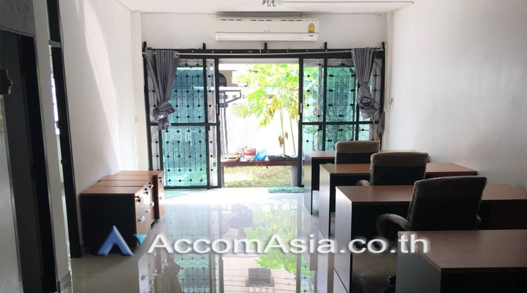 For RentTownhomeSukhumvit, Asoke, Thonglor : 🔼🔽 AccomA Home Office 5 Beds Townhouse for Rent in Sukhumvit,  BTS Asok - MRT Sukhumvit