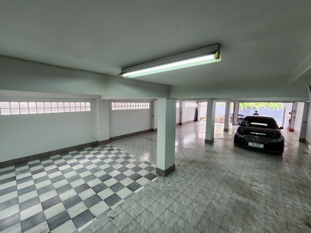 For SaleShop HouseRathburana, Suksawat : Building for sale/Rama 2 building, size 730 sq m., 5 floors high, Soi Suk Sawat 13