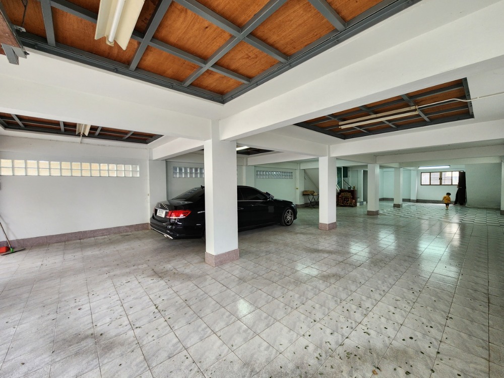 For SaleShop HouseRathburana, Suksawat : Building for sale/Rama 2 building, size 730 sq m., 5 floors high, Soi Suk Sawat 13