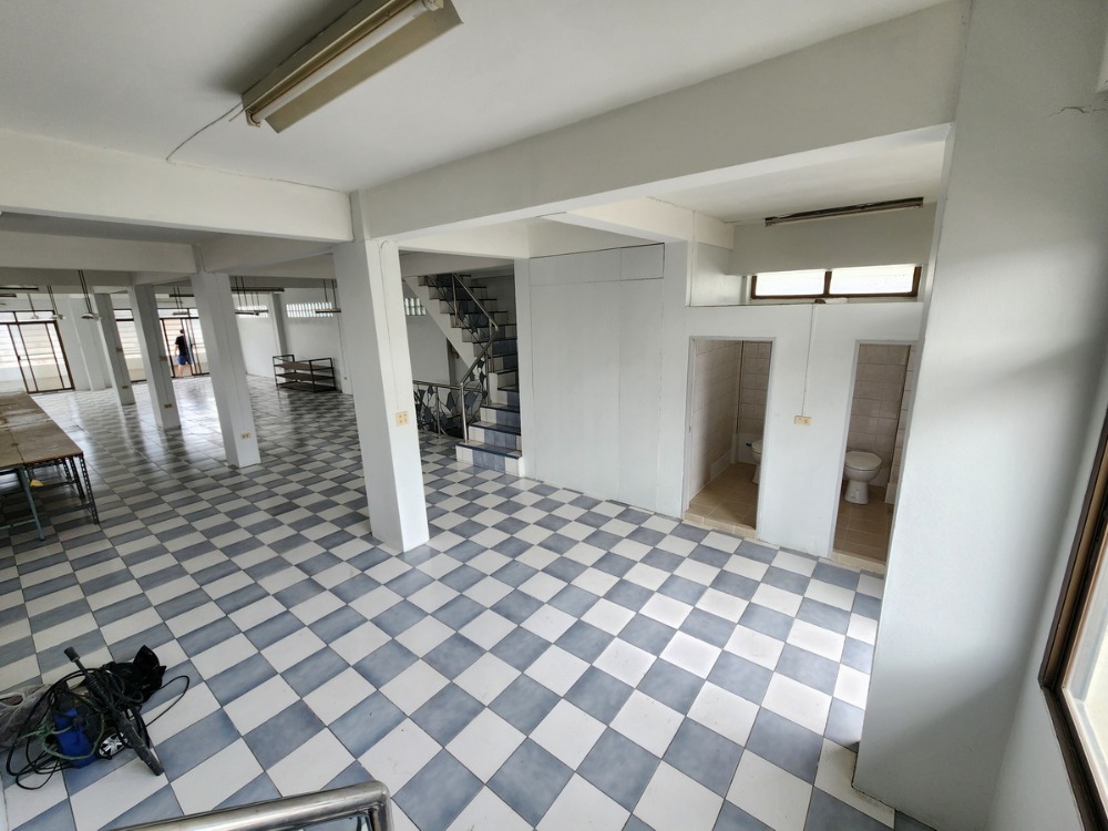For SaleShop HouseRathburana, Suksawat : Building for sale/Rama 2 building, size 730 sq m., 5 floors high, Soi Suk Sawat 13