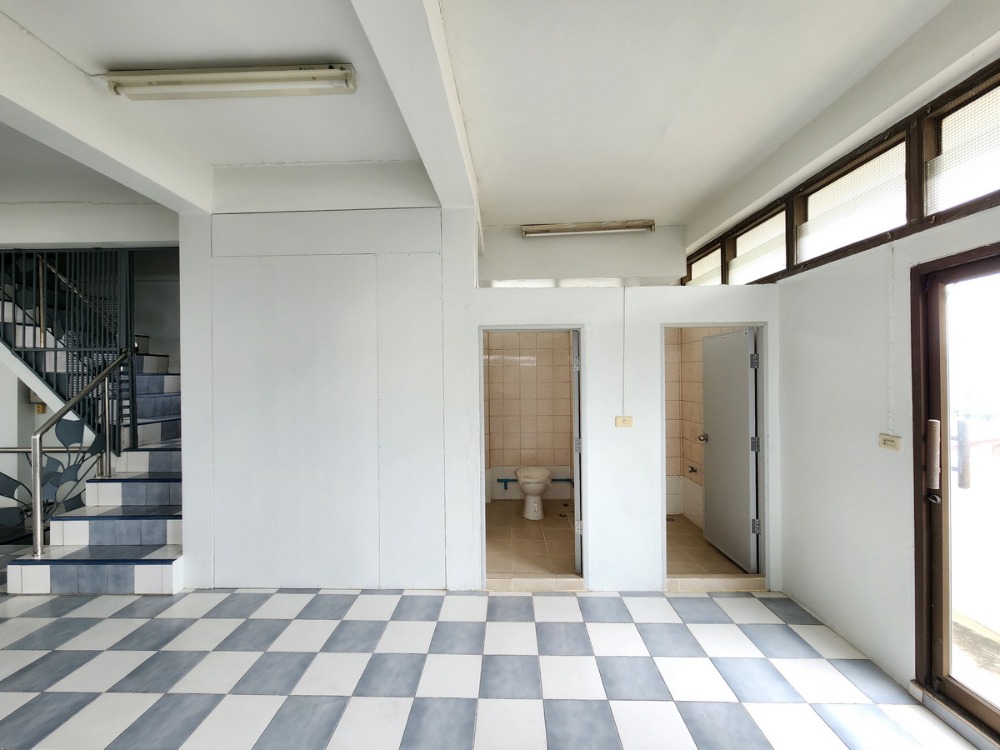 For SaleShop HouseRathburana, Suksawat : Building for sale/Rama 2 building, size 730 sq m., 5 floors high, Soi Suk Sawat 13