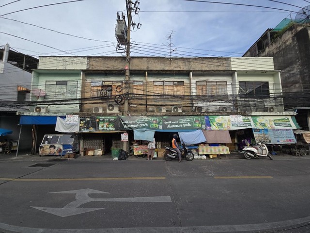 For SaleLandSathorn, Narathiwat : Land for sale with building, 250 sq.w., Chan Bang Kho Laem, Charoen Rat, Charoen Krung area, divided into 87 sq.w. and 163 sq.w., near Si Rat Expressway, SHREWBURY International School