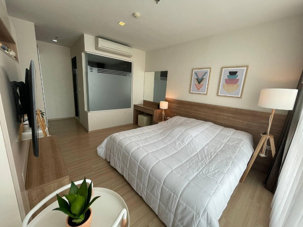 ให้เช่าคอนโดสาทร นราธิวาส : RHYTHM Sathorn  2 Bed 2 Baht 40k 064-274-8883