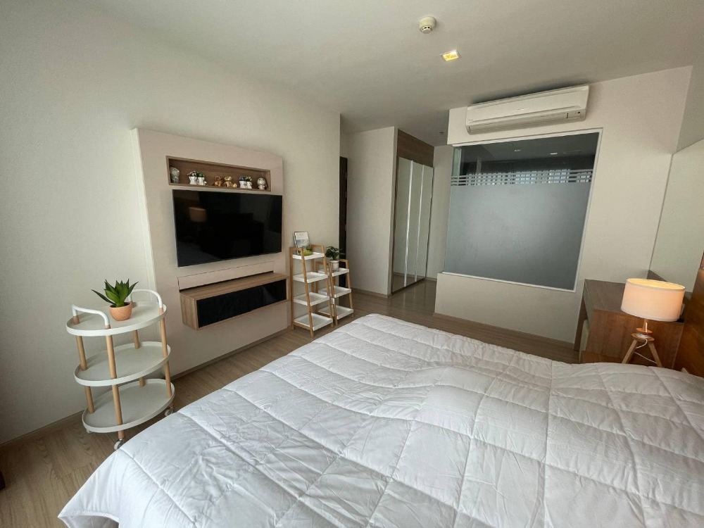 ให้เช่าคอนโดสาทร นราธิวาส : RHYTHM Sathorn  2 Bed 2 Baht 40k 064-274-8883