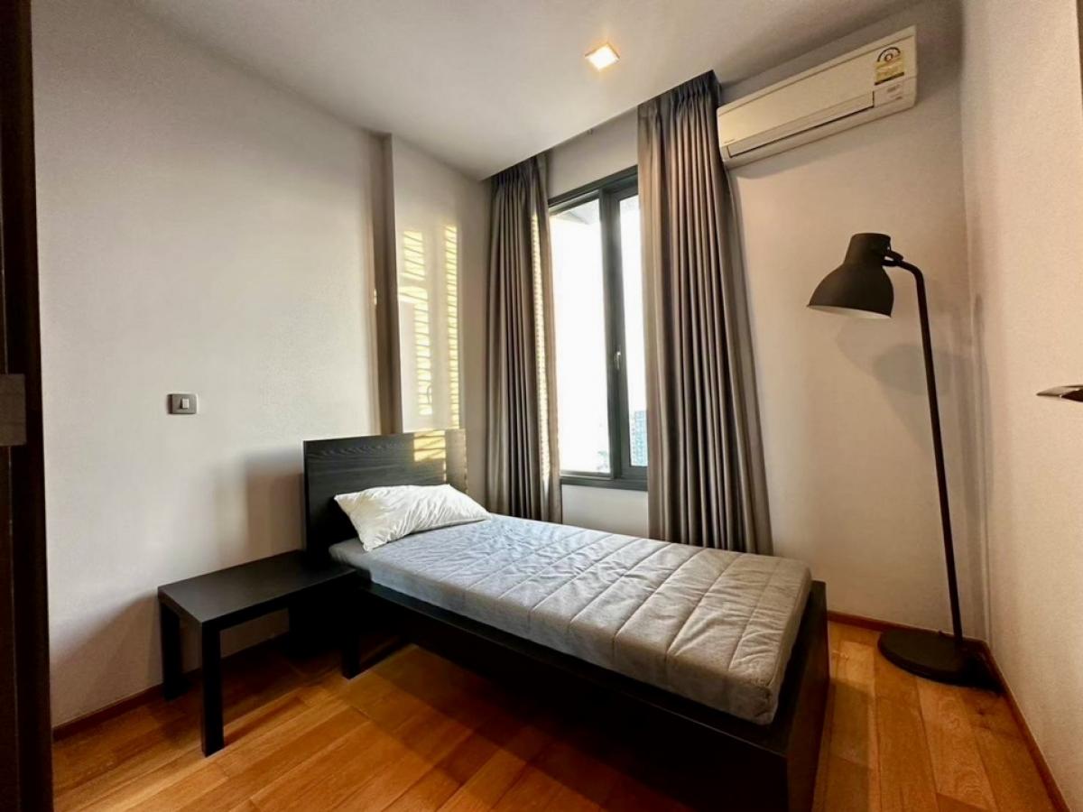 For SaleCondoSukhumvit, Asoke, Thonglor : 📢👇  Sell with tenant til January 26
Duplex unit in good place and price, fully furnished, unblocked view.