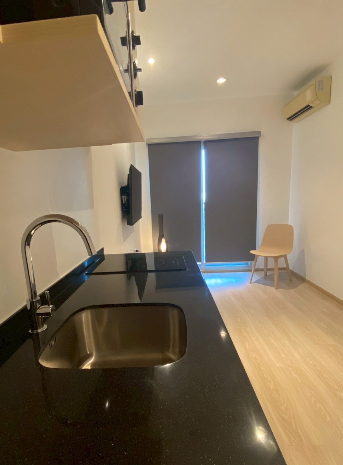 For SaleCondoRatchadapisek, Huaikwang, Suttisan : For sale urgently Noble revolve Ratchada 1 bedroom 1 bathroom special price