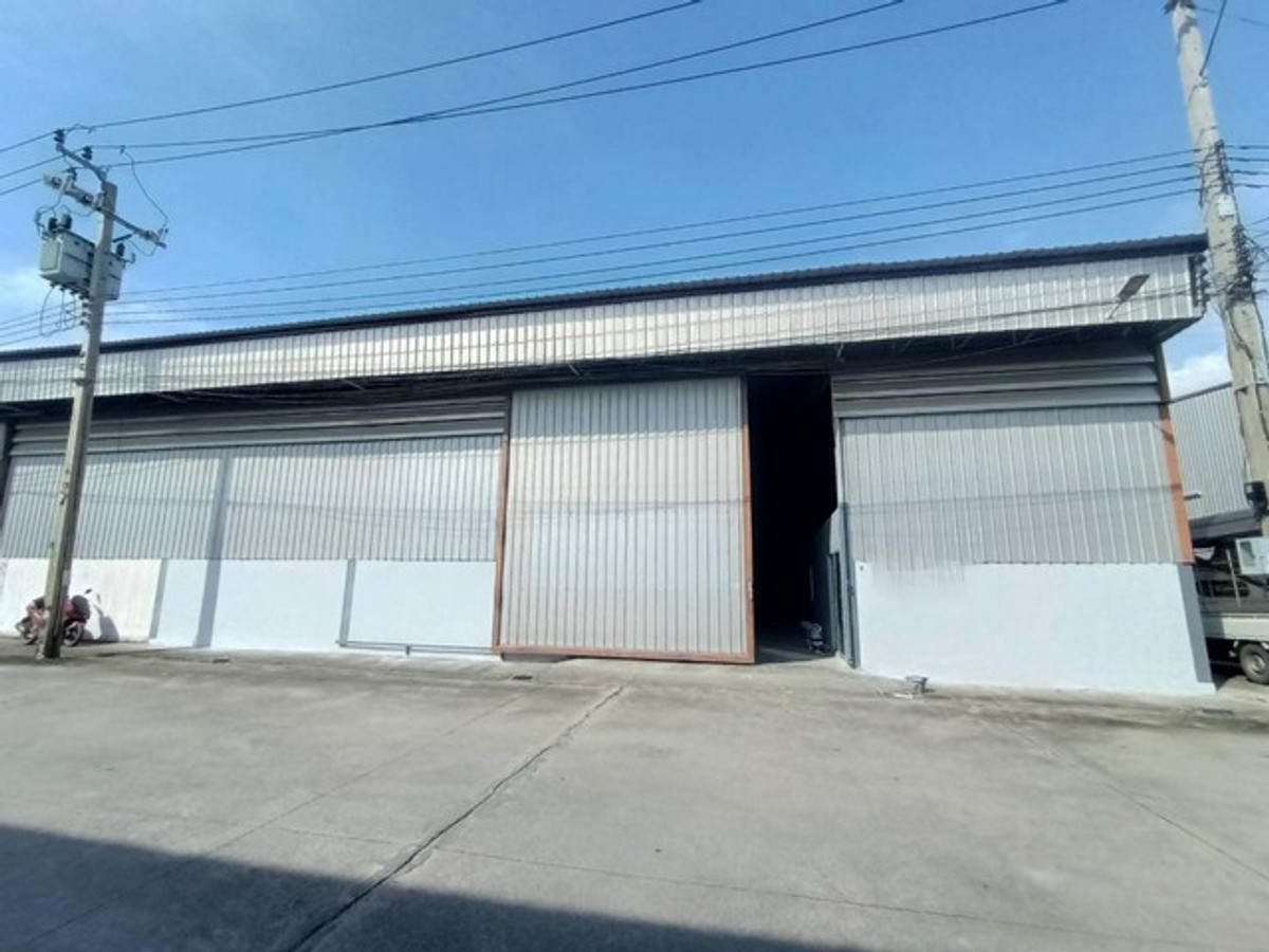 Warehouse for rent with newly built office, 657 sq m, Prime Estate project, Bangna, Theparak area, Km. 25, near Suvarnabhumi Airport, near Burapha Withi Expressway entrance/exit Loading...
