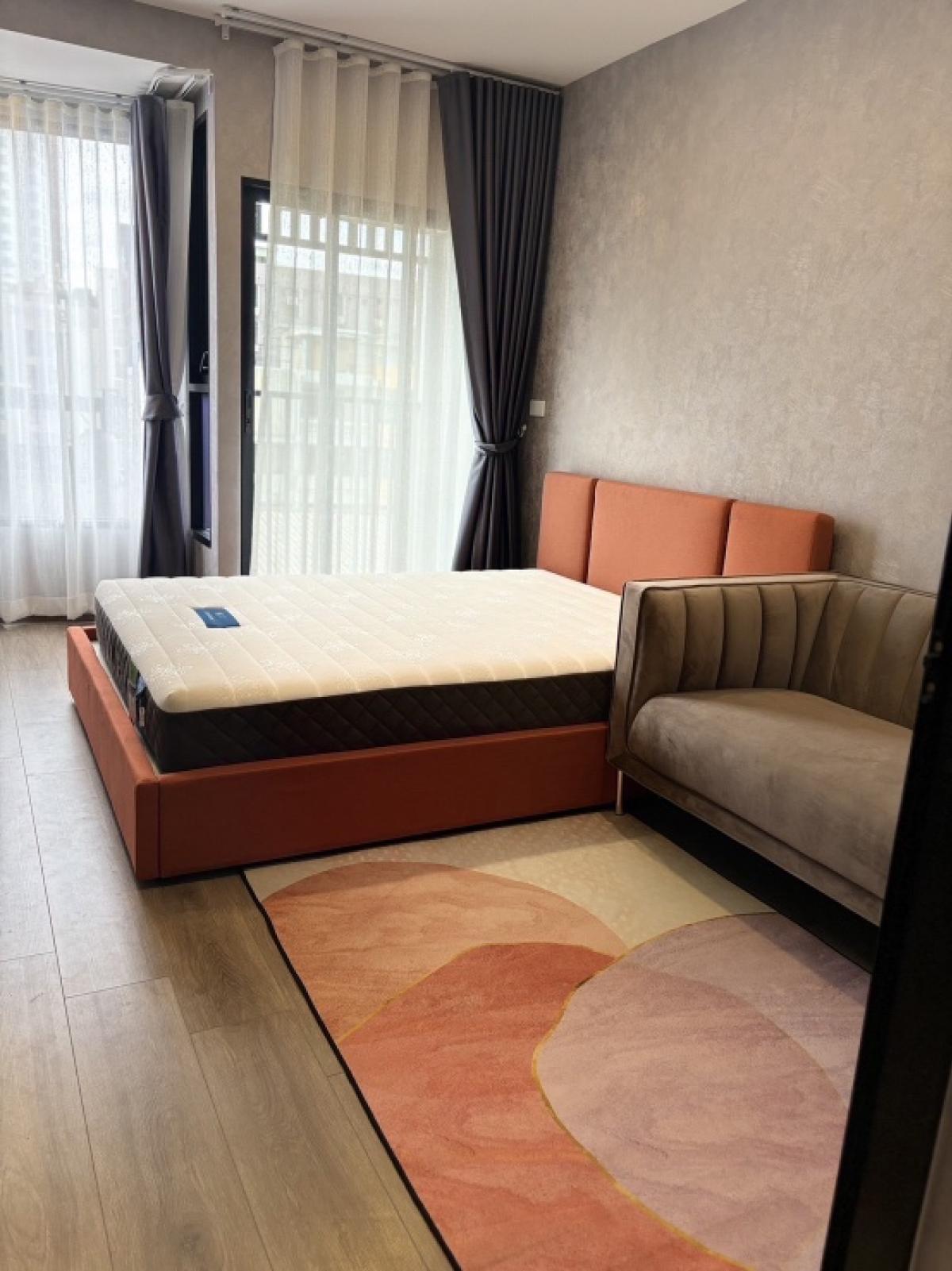 ให้เช่าคอนโดอ่อนนุช อุดมสุข : For Rent ให้เช่า  SoHo Bangkok Studio 26.5 sq.m ราคา 22,000 บาท/เดือน ชั้น 5+
