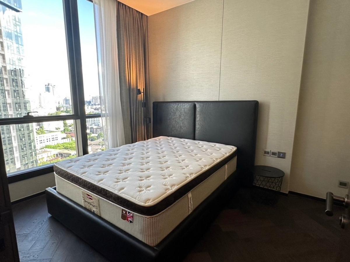 For SaleCondoSukhumvit, Asoke, Thonglor : 📢👇Good price, good location just infront of BTS on the main road of Sukhumvit , perfect facilities, fabulous Onzen.nice decoration, unblocked view