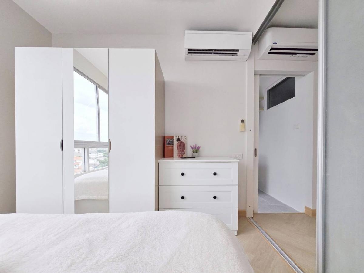 ขายคอนโดเกษตรศาสตร์ รัชโยธิน : 🤩 ผ่อนถูกกว่าเช่า มีอยู่จริง 🤩 กับคอนโดราคาสบายกระเป๋าบนย่าน #ลาดพร้าว วังหิน อย่าง #doubleU คอนโด