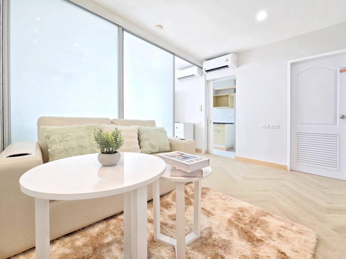 ขายคอนโดเกษตรศาสตร์ รัชโยธิน : 🤩 ผ่อนถูกกว่าเช่า มีอยู่จริง 🤩 กับคอนโดราคาสบายกระเป๋าบนย่าน #ลาดพร้าว วังหิน อย่าง #doubleU คอนโด