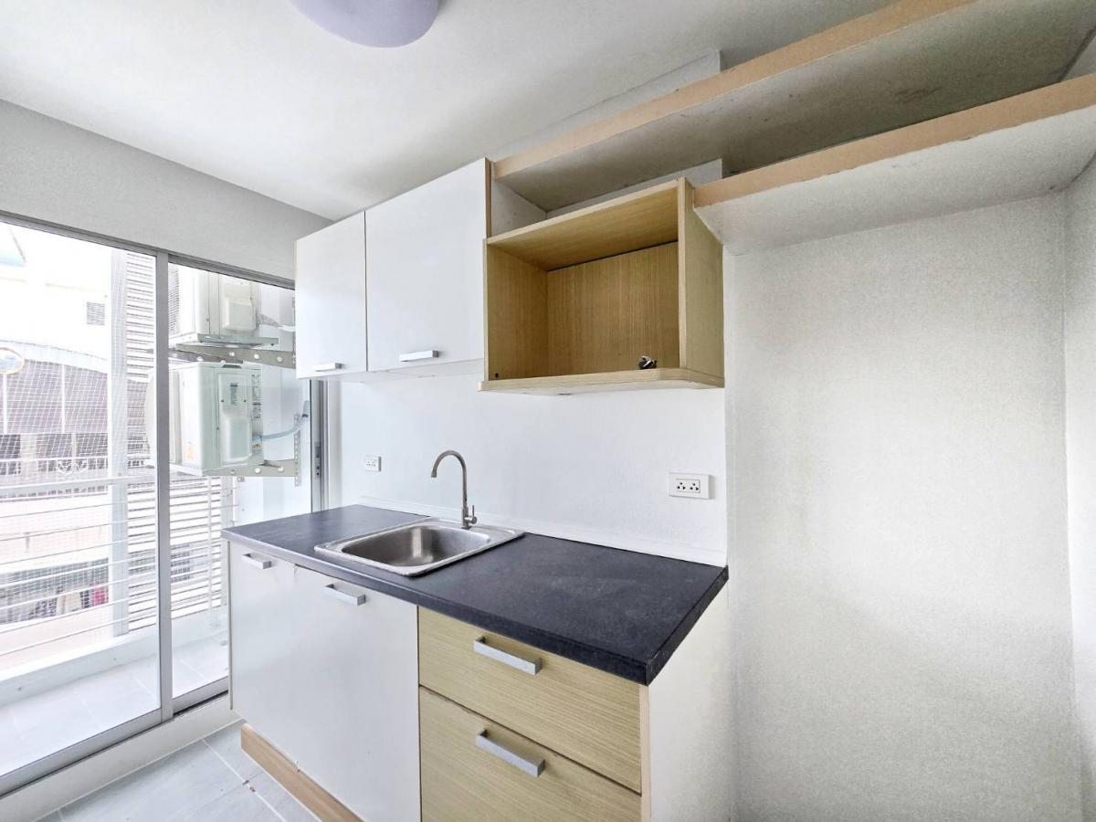 ขายคอนโดเกษตรศาสตร์ รัชโยธิน : 🤩 ผ่อนถูกกว่าเช่า มีอยู่จริง 🤩 กับคอนโดราคาสบายกระเป๋าบนย่าน #ลาดพร้าว วังหิน อย่าง #doubleU คอนโด