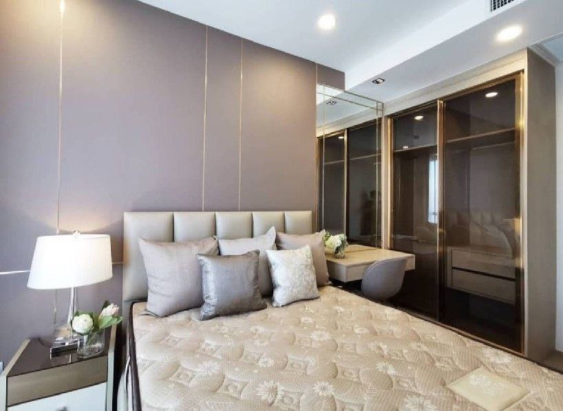 For RentCondoSiam Paragon ,Chulalongkorn,Samyan : Ashton Chula - Silom【𝐑𝐄𝐍𝐓】🔥Luxurious 2 bedroom room, panorama city view, near Sam Yan MRT. Ready to move in Jan 25!🔥 Contact Line ID: @hacondo