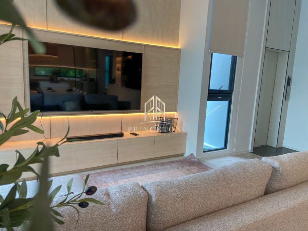 For RentHousePattanakan, Srinakarin : For rent Vive Krungthrep Kreetha