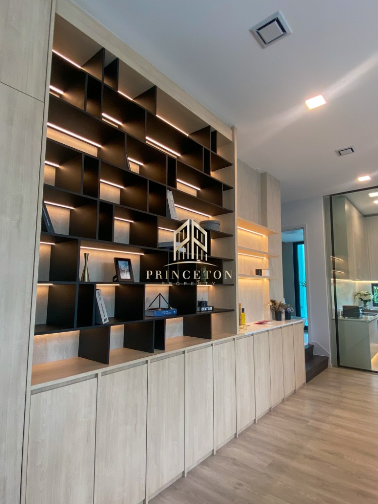 For RentHousePattanakan, Srinakarin : For rent Vive Krungthrep Kreetha