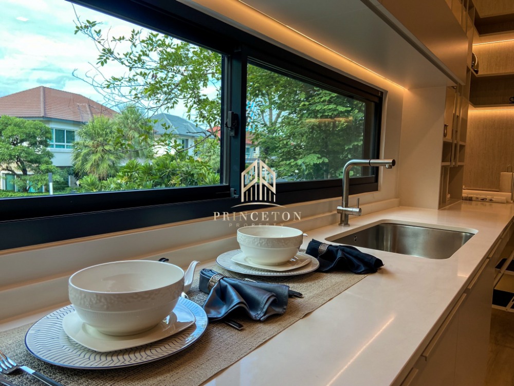 For RentHousePattanakan, Srinakarin : For rent Vive Krungthrep Kreetha