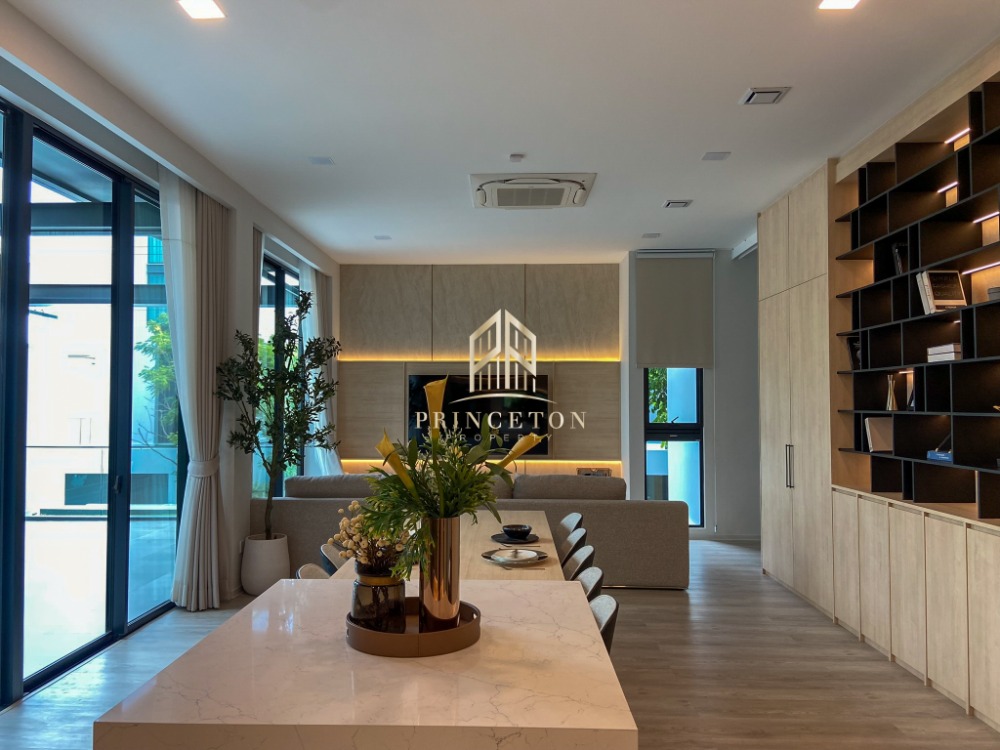 For RentHousePattanakan, Srinakarin : For rent Vive Krungthrep Kreetha