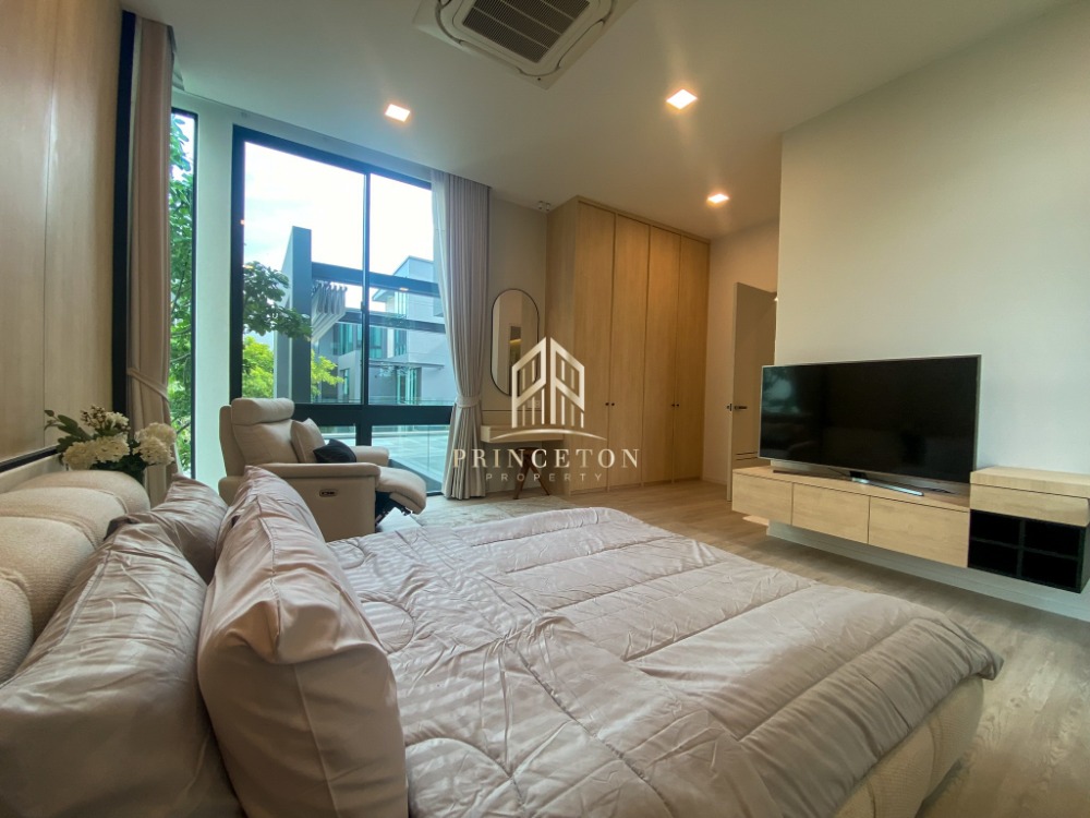 For RentHousePattanakan, Srinakarin : For rent Vive Krungthrep Kreetha