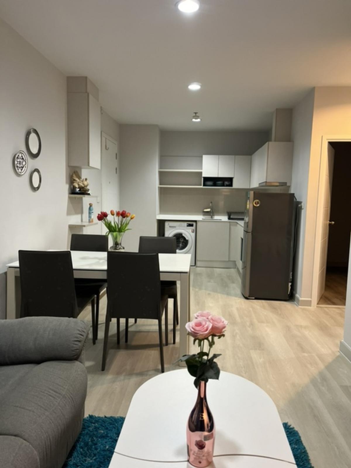 ให้เช่าคอนโดพัทยา บางแสน ชลบุรี สัตหีบ : 2bedroom for rent@ Centric Sea Pattayaให้เช่า คอนโดเซนตริอกซีพัทยา 2ห้องนอน25000/ด ราคาคุยกันได่ค่ะ