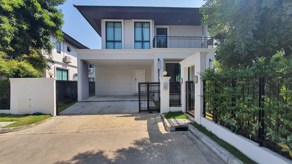 For RentHousePattanakan, Srinakarin : For rent, single house, Setthasiri Phatthanakan, 4 bedrooms, beautifully decorated, corner plot, fully furnished