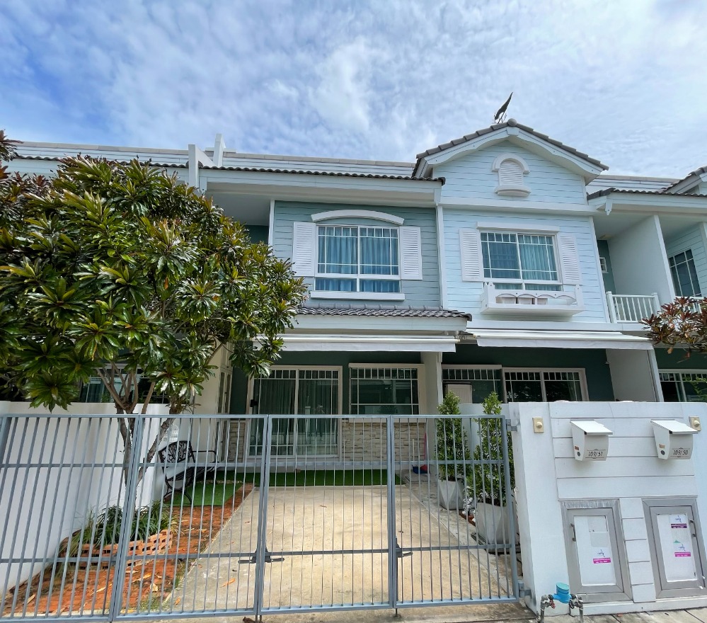 For RentTownhomeSamut Prakan,Samrong : House for rent, Indy 2 Bangna, Km.7 (near Mega Bangna)