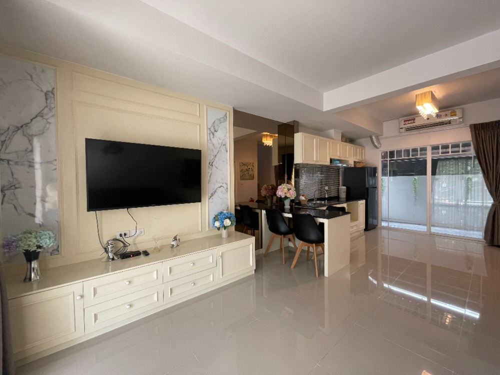 For RentTownhomeSamut Prakan,Samrong : House for rent, Indy 2 Bangna, Km.7 (near Mega Bangna)