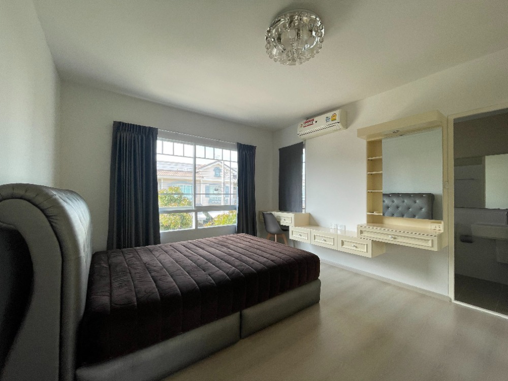 For RentTownhomeSamut Prakan,Samrong : House for rent, Indy 2 Bangna, Km.7 (near Mega Bangna)