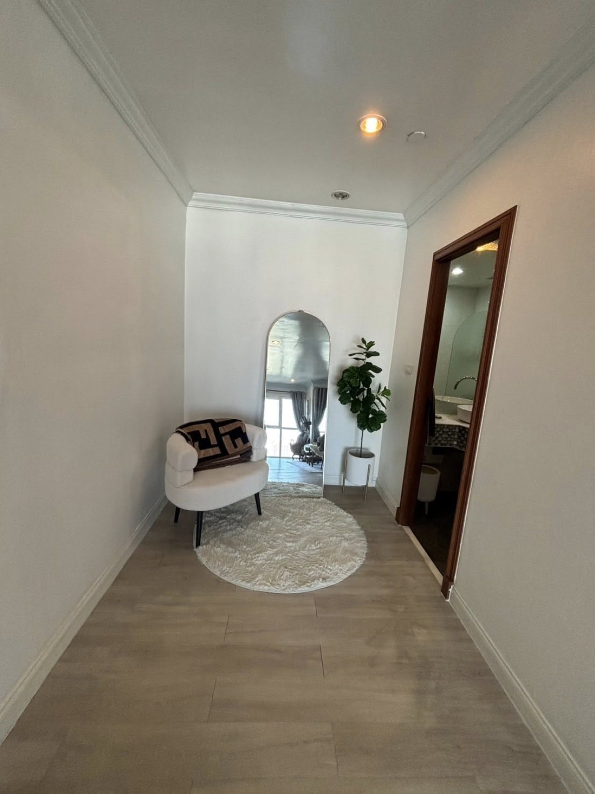 For SaleCondoSathorn, Narathiwat : For Sale Condo , Sathorn Garden , high floor , newly renovated , MRT-Lumphini , Thungmahamek , Sa Thon , Bangkok , CX-148136