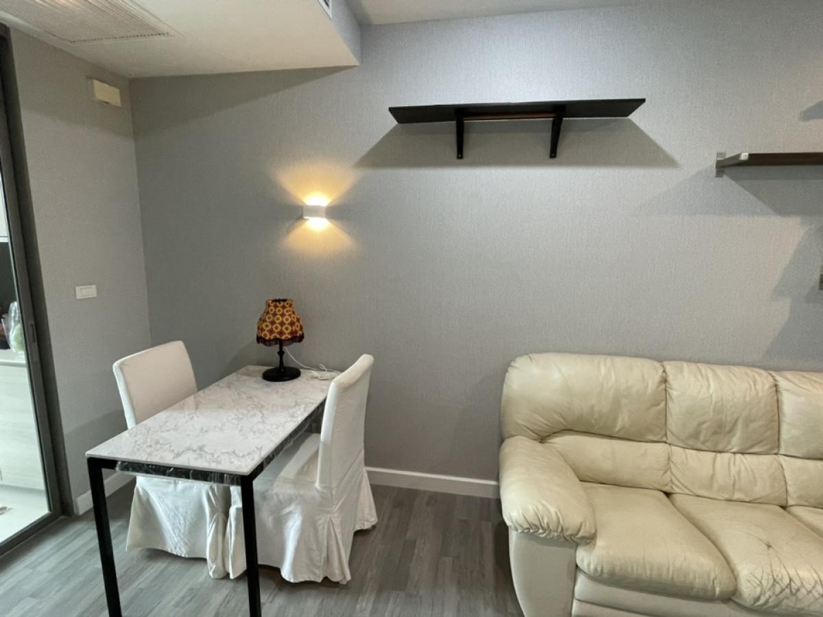 ให้เช่าคอนโดวงเวียนใหญ่ เจริญนคร : Hot hot deal The Room BTS Wongwienyai 1bed 1bath freshly updated rent 21,000/month