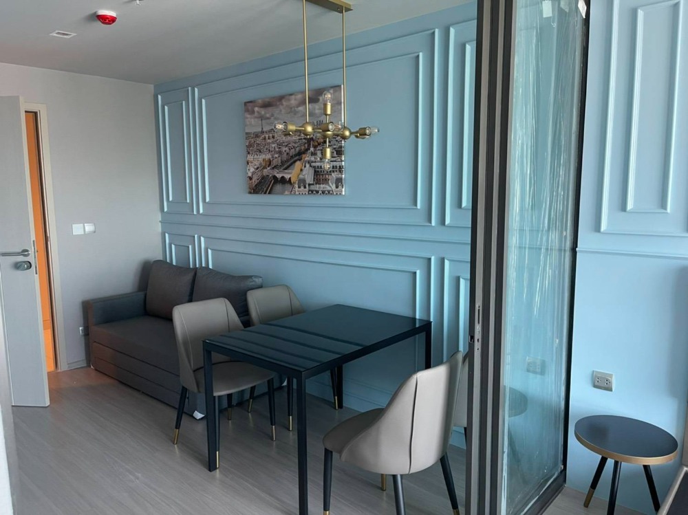 For RentCondoLadprao, Central Ladprao : (for rent) Life Ladprao, next to BTS Ha Yaek Lat Phrao and near MRT Phahon Yothin
