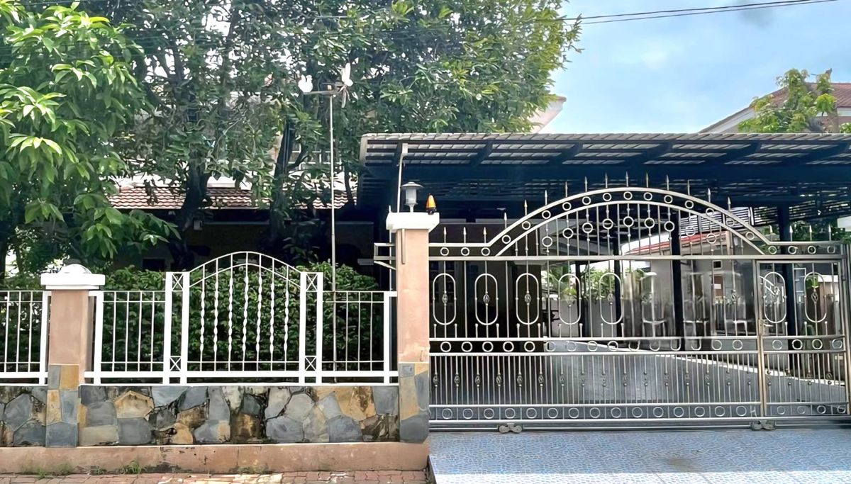 ให้เช่าบ้านนนทบุรี บางใหญ่ บางบัวทอง : บ้านเดี่ยว 2ชั้น ให้เช่า 105ตรว. ถนนบางกรวย-ไทรน้อย ใกล้รถไฟฟ้าสายสีม่วงบางพลู (MRT)เซนทรัลเวสต์เกต