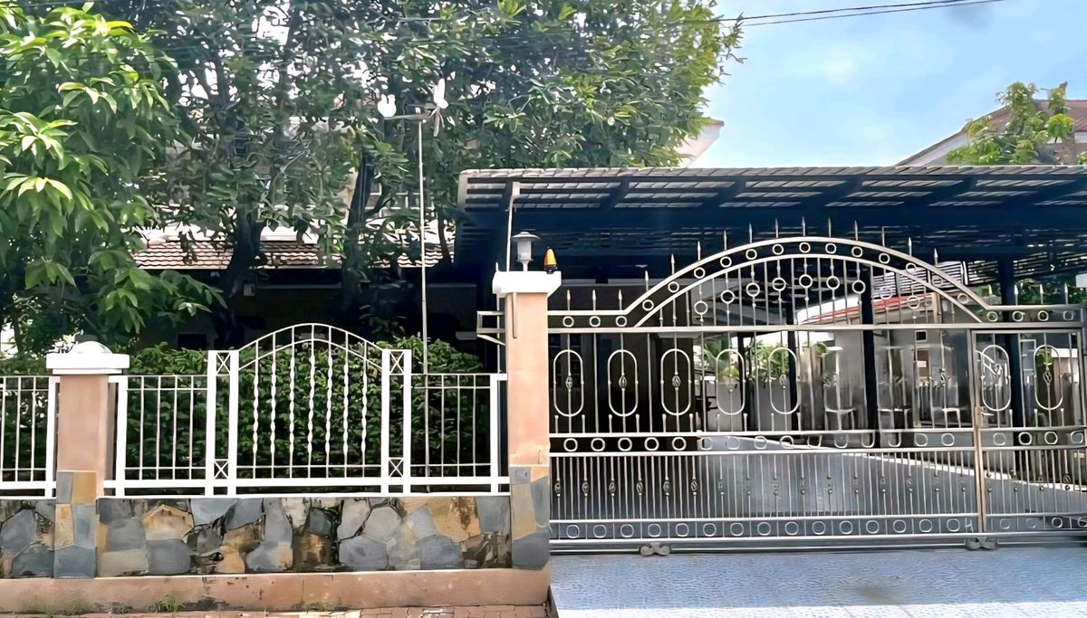 ให้เช่าบ้านนนทบุรี บางใหญ่ บางบัวทอง : บ้านเดี่ยว 2ชั้น ให้เช่า 105ตรว. ถนนบางกรวย-ไทรน้อย ใกล้รถไฟฟ้าสายสีม่วงบางพลู (MRT)เซนทรัลเวสต์เกต
