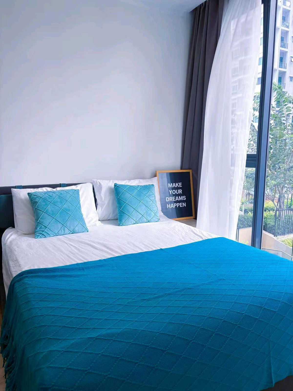 For RentCondoRatchathewi,Phayathai : XTPhayathai, area size 32.25 sqm., 1 bedroom, 1 bathroom, 1 living room, tel. 0922646435