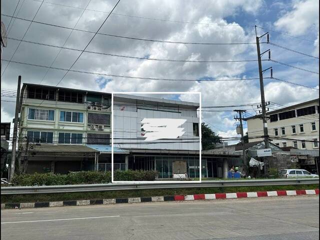 ขายอาคารพาณิชย์ตาก : ขายอาคารพานิชย์ 4 คูหา 3 ชั้น ขนาด 173 ตร.ว. ใกล้ห้างโรบินสัน และท่าอากาศยานนานาชาติแม่สอด ตลาดริมเมย อ.แม่สอด จ.ตาก