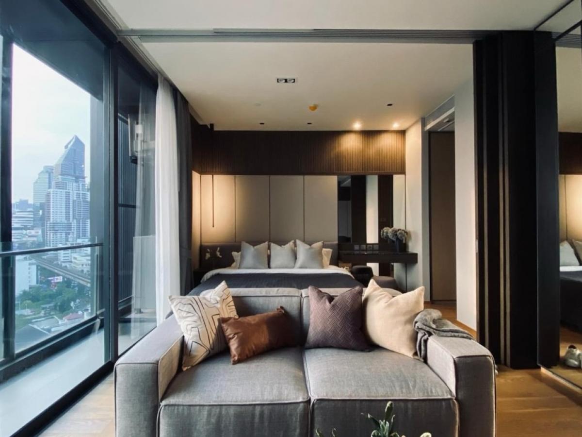 For RentCondoSukhumvit, Asoke, Thonglor : 📢👇Rare item only 1 type in each floor, Luxury condo with 5 stars concierge service, close to BTS, only about 10 mins walk to Em district