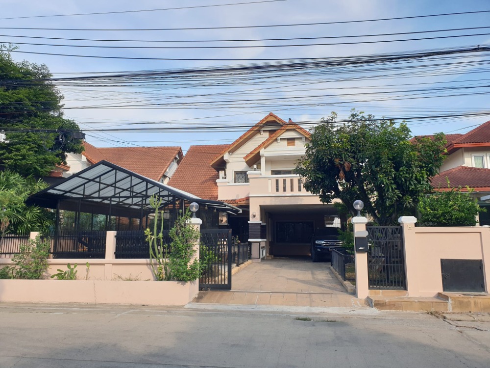 ให้เช่าบ้านบางนา แบริ่ง ลาซาล : บ้านเดี่ยว 2 ชั้น สุขุมวิท - แบริ่ง ( สุขุมวิท 105 )