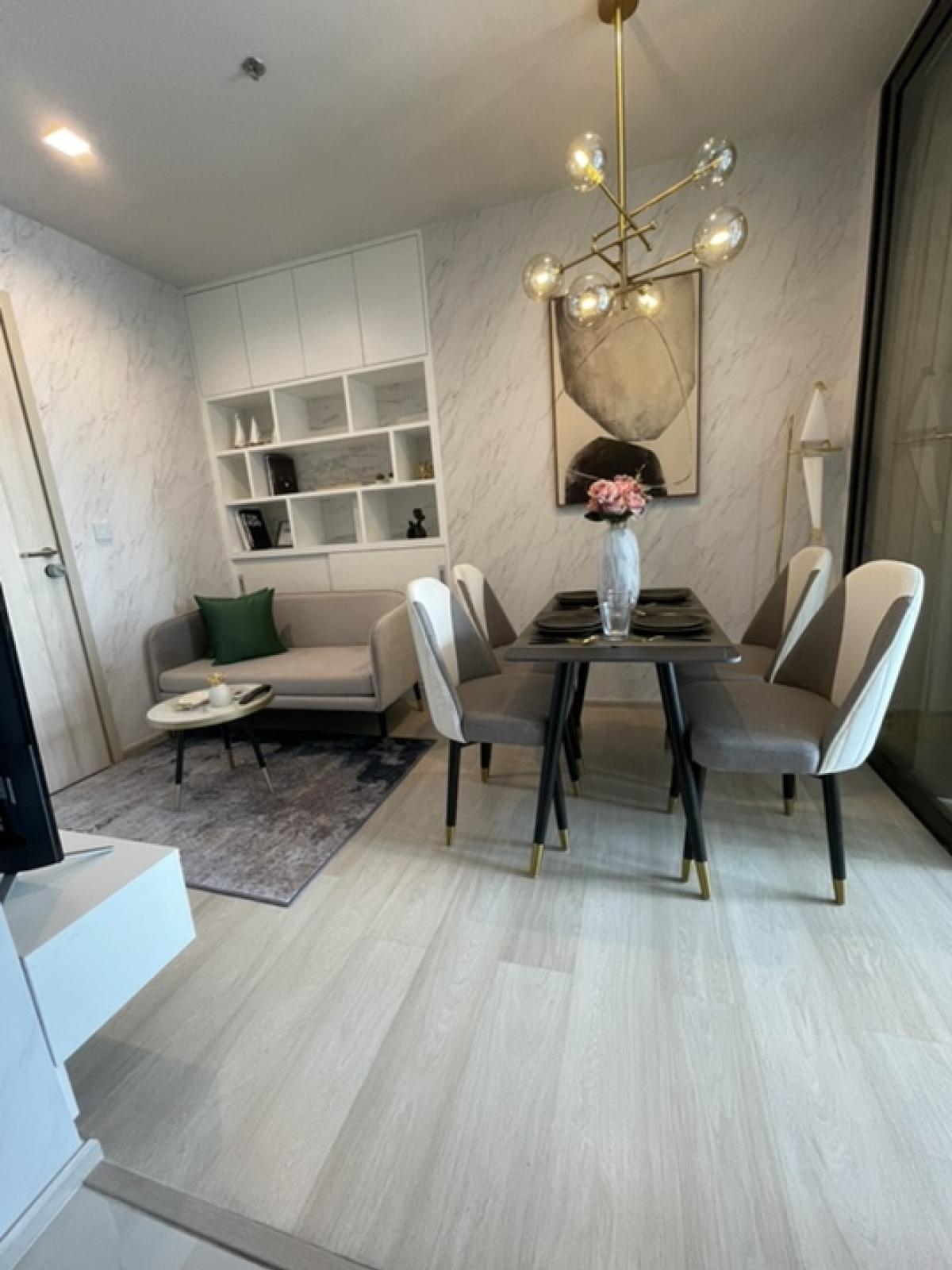 For RentCondoWitthayu, Chidlom, Langsuan, Ploenchit : For Rent Condo Life one wireless