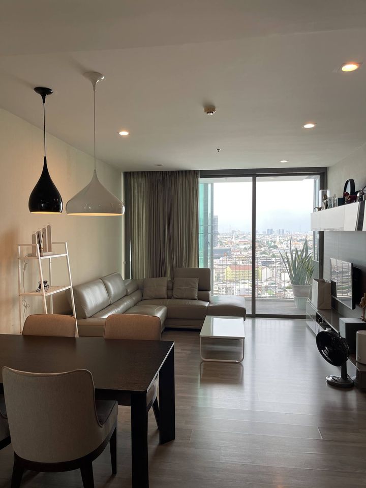 ขายคอนโดวงเวียนใหญ่ เจริญนคร : รหัสทรัพย์ Bh0383 The Room BTS Wongwianyai ห้องขนาด 88.92 ตร.ม. แบบ 2 ห้องนอน 2 ห้องน้ำ ชั้น 21