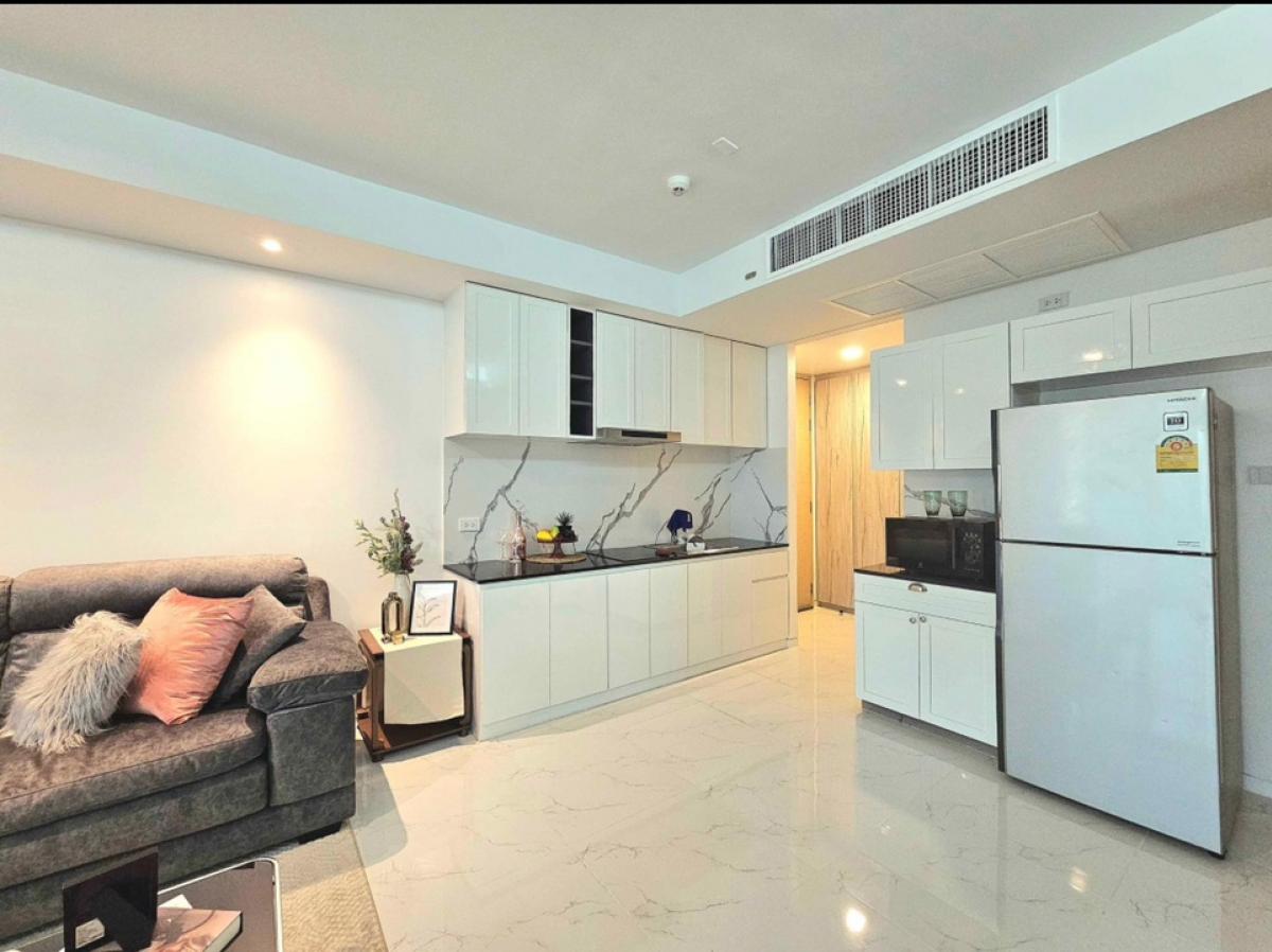 For SaleCondoSukhumvit, Asoke, Thonglor : 📢👇Good price nice place in Em District near Benjasiri park and BTS, newly renovated, nice modern decoration