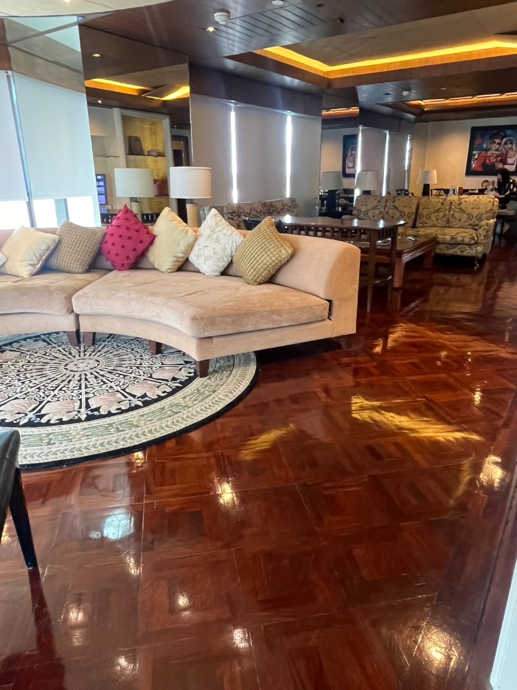ให้เช่าคอนโดสีลม ศาลาแดง บางรัก : State Tower Condominium สเตท ทาวเวอร์ คอนโดมิเนียม ห้องแบบ Penthouses