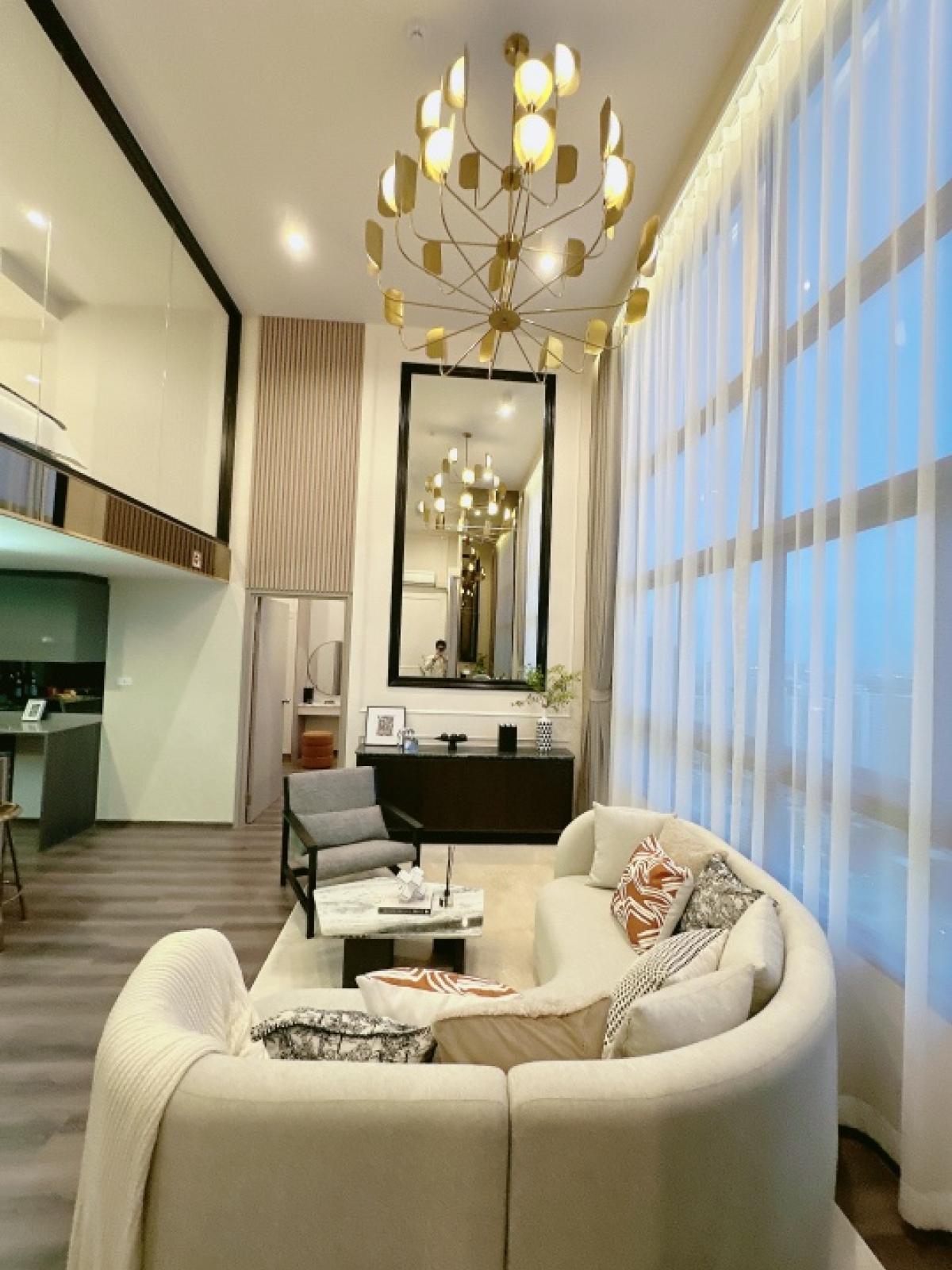 For SaleCondoRama9, Petchburi, RCA : 𝙄𝘿𝙀𝙊 𝙍𝘼𝙈𝘼𝟗-𝘼𝙎𝙊𝙆𝙀 New 2-storey room, free down payment 0 baht, easy installment 16,000/month, free of all expenses, take care of all loan matters for free.