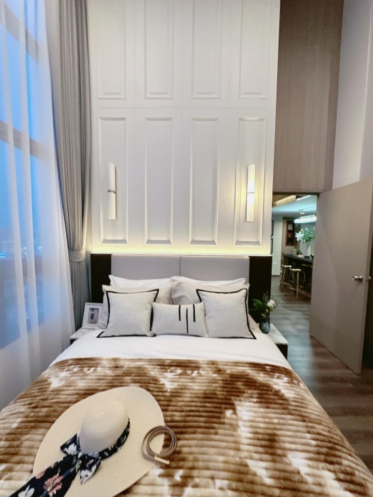 For SaleCondoRama9, Petchburi, RCA : 𝙄𝘿𝙀𝙊 𝙍𝘼𝙈𝘼𝟗-𝘼𝙎𝙊𝙆𝙀 New 2-storey room, free down payment 0 baht, easy installment 16,000/month, free of all expenses, take care of all loan matters for free.