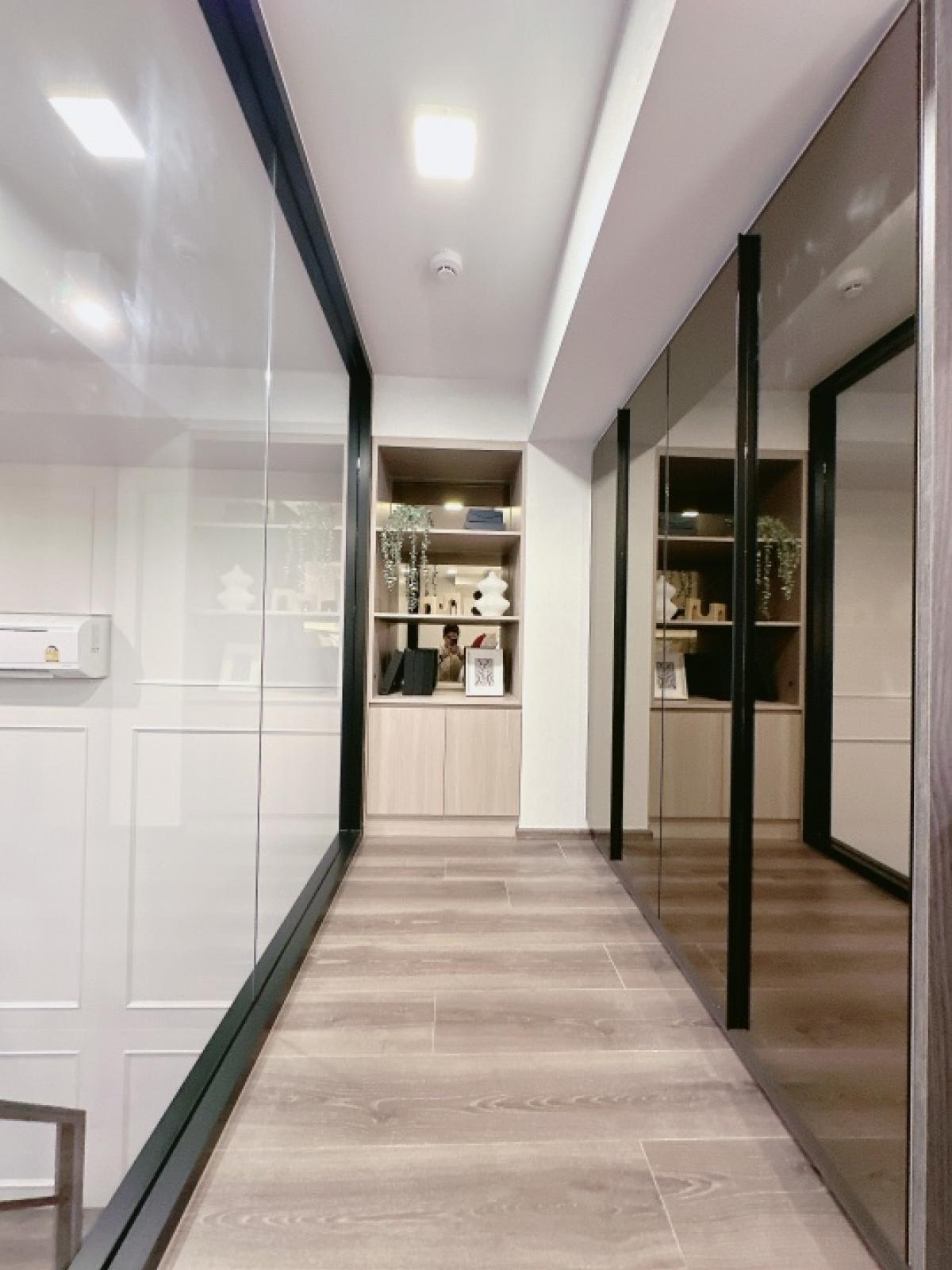 For SaleCondoRama9, Petchburi, RCA : 𝙄𝘿𝙀𝙊 𝙍𝘼𝙈𝘼𝟗-𝘼𝙎𝙊𝙆𝙀 New 2-storey room, free down payment 0 baht, easy installment 16,000/month, free of all expenses, take care of all loan matters for free.