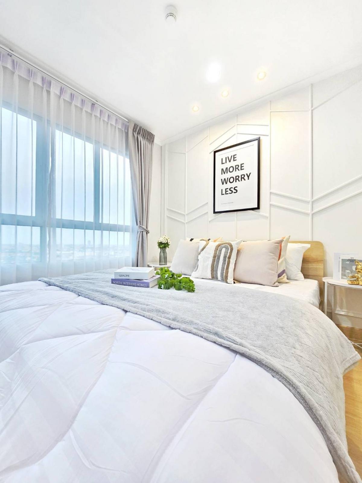 For SaleCondoRathburana, Suksawat : Beautiful room with romantic corner. Invite friends to sip wine in our room. 🌳🌳𝐋𝐮𝐦𝐩𝐢𝐧𝐢 𝐕𝐢𝐥𝐥𝐞 𝐑𝐚𝐭𝐛𝐮𝐫𝐚𝐧𝐚 - 𝐑𝐢𝐯𝐞𝐫𝐯𝐢𝐞𝐰🌳🌳