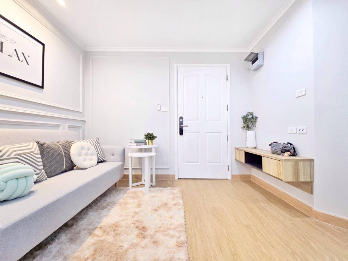 For SaleCondoRathburana, Suksawat : Beautiful room with romantic corner. Invite friends to sip wine in our room. 🌳🌳𝐋𝐮𝐦𝐩𝐢𝐧𝐢 𝐕𝐢𝐥𝐥𝐞 𝐑𝐚𝐭𝐛𝐮𝐫𝐚𝐧𝐚 - 𝐑𝐢𝐯𝐞𝐫𝐯𝐢𝐞𝐰🌳🌳